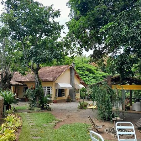 Pousada Casa Do Ipe Amarelo 米格尔-佩雷拉 外观 照片